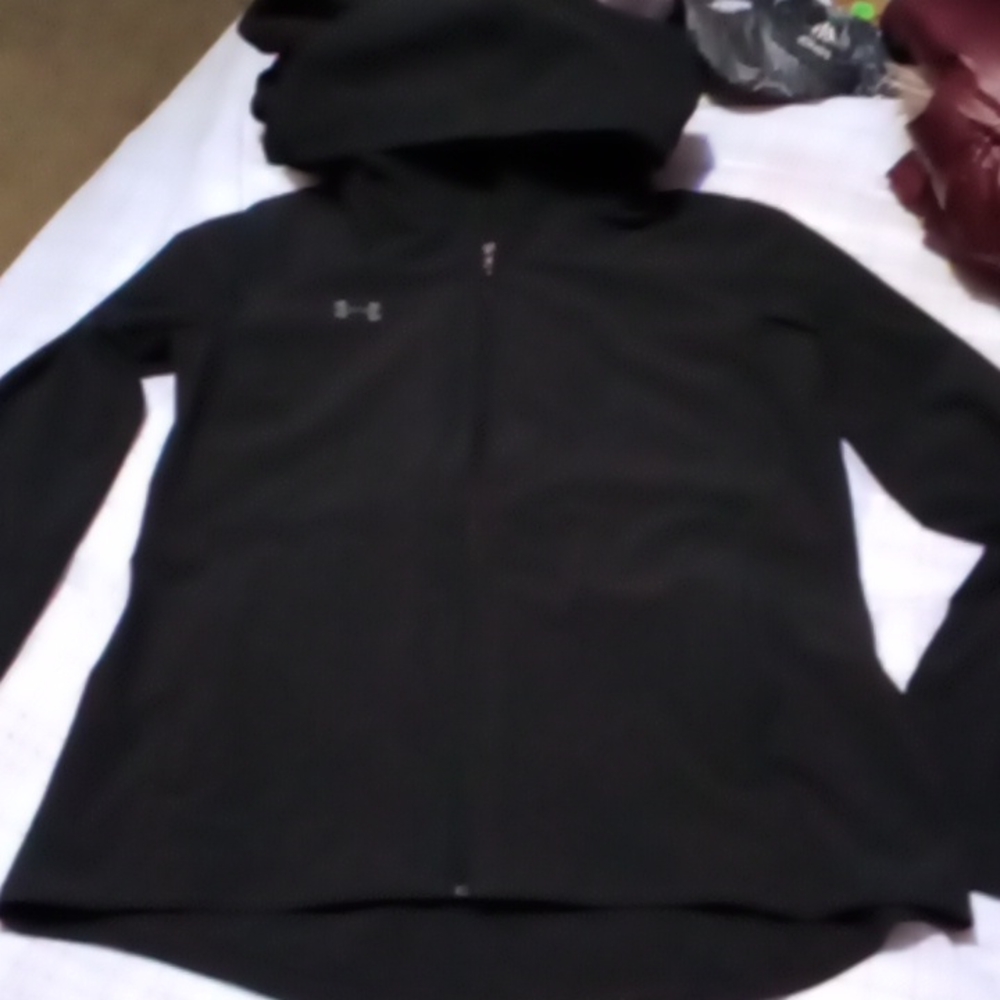 Under Armour Fitted Wind Breaker
